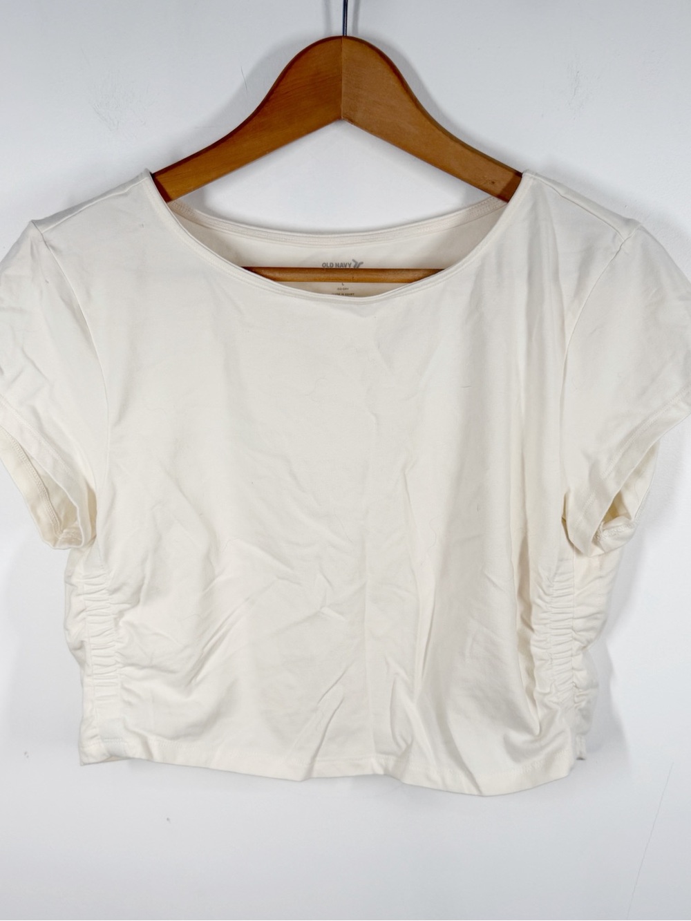 Old Navy Active Women's Cream Ruched Side Crop Top Large